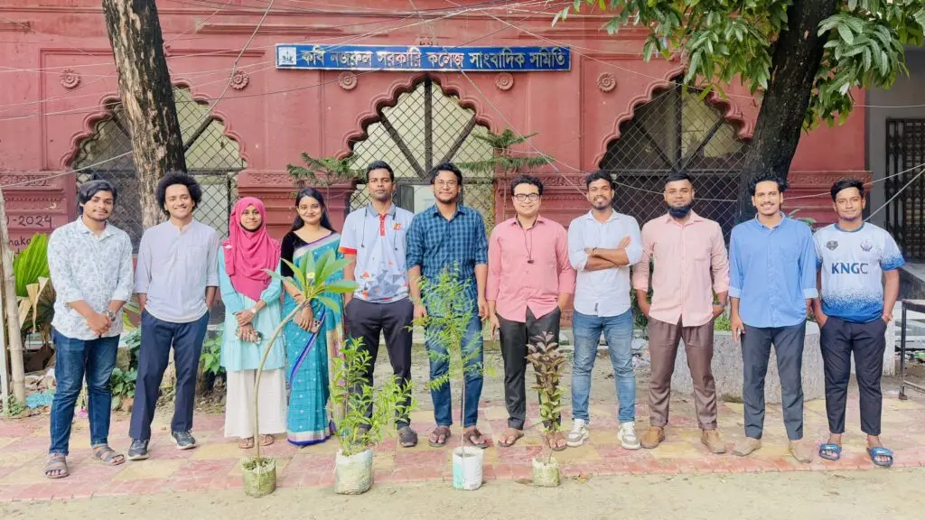 বিশ্ব পরিবেশ দিবস উপলক্ষে কবি নজরুল কলেজ সাংবাদিক সমিতির বৃক্ষরোপণ